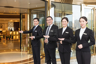 酒店管理商務(wù)團(tuán)隊服務(wù)形象 提升品牌形象與客戶體驗的關(guān)鍵